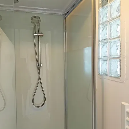 빌라 La Maison Du Traict